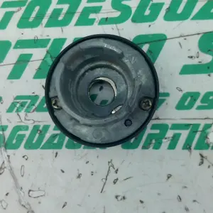 Foto de Embellecedor de cerradura de contacto Kymco MILER 125I referencia 151-24-48082 foto 4
