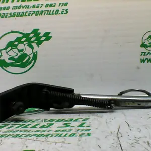 Foto de Patilla lateral Yamaha CH-80 referencia 190-17-39263 foto 2