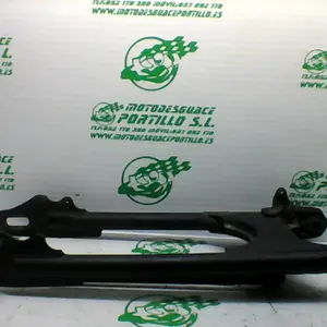 Foto de Basculante Yamaha YBR 125 i referencia 171-21-30511 foto 4