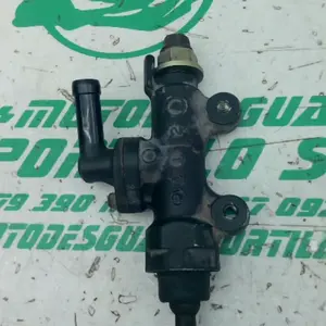 Foto de Bomba de freno trasero Honda CB 750 referencia 346-23-47480 foto 3