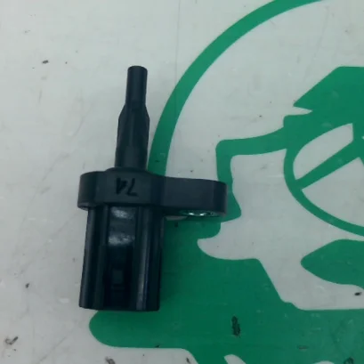 Foto de Válvula de presión de temperatura Kawasaki Z 900 referencia 6-24-47574