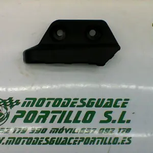 Foto de Embellecedor de reposapie izquierdo Kymco Agility city 125 referencia 279-18-17091 foto 2