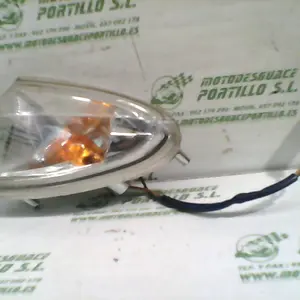 Foto de Intermitente delantero izquierdo Kymco Grand dink 125 referencia 166-20-36175 foto 6