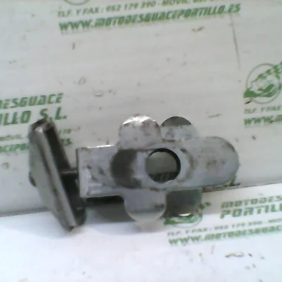 Foto de Tensores de rueda trasera Suzuki Bandit 600-99 referencia 155-17-10276