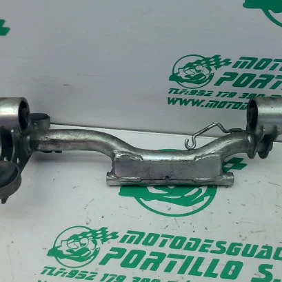 Foto de Soporte de motor Honda Dylan 125 referencia 352-22-38657