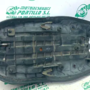 Foto de Asiento Honda CB 750 referencia 346-23-47418 foto 3