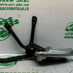 Foto de Estribera trasera izquierda con reposapies Honda Pcx 125 referencia 181-23-46242 foto 13