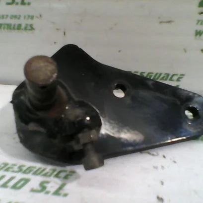Foto de Estribera delantera derecha Suzuki Marauder 125 referencia 46-19-17650
