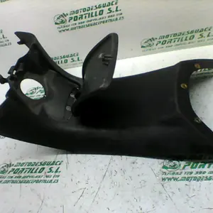 Foto de Tapa deposito de gasolina Piaggio X9 125 referencia 244-19-24237 foto 5