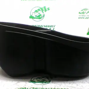 Foto de Porta-casco Vespa GT 200 L referencia 138-22-34463 foto 3