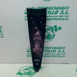 Foto de Embellecedor del frontal Piaggio liberty 125 i 2023 referencia 60-26-49236 foto 3