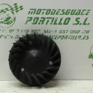 Foto de Ventilador del plato magnetico Piaggio ZIP 4T 50 referencia 270-20-39514 foto 2