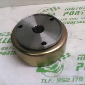 Foto de Plato magnetico Keeway Superlight 125 referencia 7-17-13600 foto 2