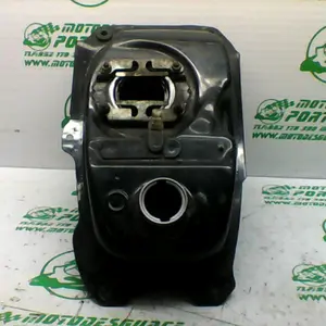 Foto de Deposito gasolina Honda Pcx 125 referencia 412-21-32331 foto 2