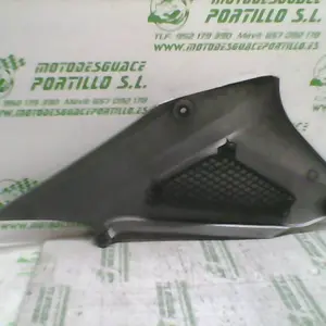Foto de Carcasa bajo asiento derecho Honda CBF 250 referencia 180-20-33902 foto 6