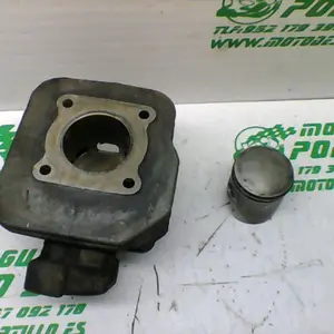 Foto de Cilindro y pistón Peugeot Vivacity 50 referencia 119-17-49129 foto 10