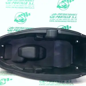 Foto de Porta-casco Peugeot CITYSTAR 50 referencia 42-23-42140 foto 4