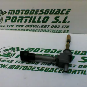 Foto de Grifo gasolina Peugeot Ludix 50 referencia 35-24-47142 foto 9