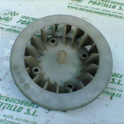 Foto de Ventilador del plato magnetico Kymco People´s 125 referencia 171-17-13211
