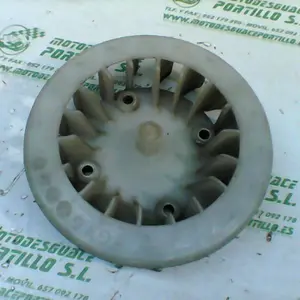 Foto de Ventilador del plato magnetico Kymco People´s 125 referencia 171-17-13211