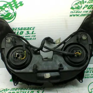 Foto de Faro delantero Yamaha XMAX 250 referencia 213-19-37383 foto 7