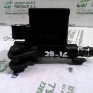 Foto de Bomba de freno delantero Kymco Bet&win 125 referencia 309-19-24002 foto 4