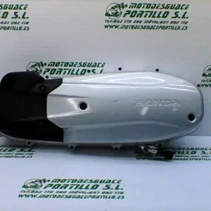 Foto de Embellecedor de tapa cárter Honda SH 125I 13-16 referencia 143-24-48495 foto 5