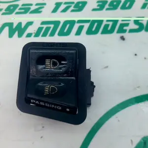 Foto de Interruptor de luz larga/corta Honda PS 125 referencia 113-16-45845