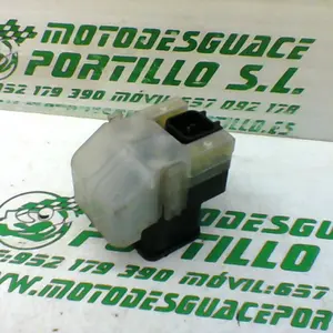Foto de Rele de arranque Suzuki Burgman 125 referencia 99-23-43603 foto 10