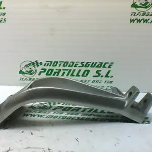 Foto de Estribera trasera izquierda Yamaha FZ1-N referencia 177-19-21619 foto 6