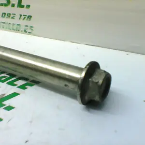 Foto de Eje del basculante Honda CBF 250 referencia 395-21-34234 foto 3