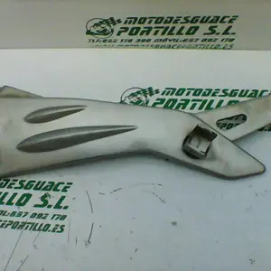 Foto de Estribera trasera derecha Yamaha YBR 125 i referencia 171-21-30497 foto 3