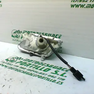 Foto de Intermitente delantero izquierdo Yamaha XMAX 250 referencia 213-19-37411 foto 5