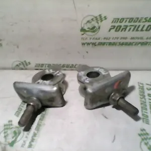 Foto de Tensores de rueda trasera Suzuki Marauder 250 referencia 193-21-33288