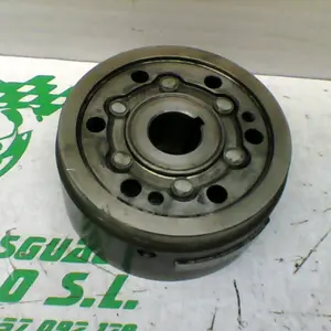 Foto de Plato magnetico Yamaha XMAX 250 referencia 112-23-45211 foto 5