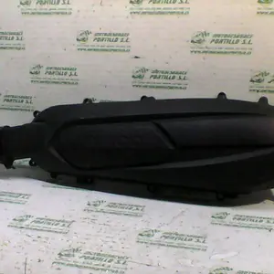 Foto de Tapa de cárter Kymco Super Dink 125 referencia 360-23-48047 foto 8
