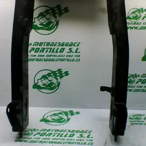Foto de Basculante Kymco Zing ii 125 referencia 302-19-30075 foto 4