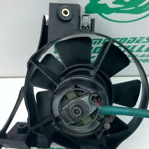 Foto de Ventilador del radiador Piaggio HEXAGON 2T-125 referencia 175-17-38774 foto 3
