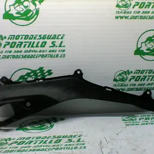 Foto de Carcasa lateral trasera izquierda Honda SH MODE referencia 413-21-32640 foto 4