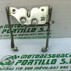 Foto de Cerradura del asiento Honda CBF 125 M referencia 166-22-34810
