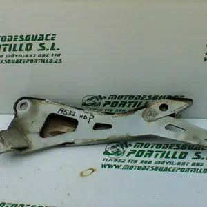 Foto de Estribera trasera derecha Yamaha YBR 125 i referencia 171-21-30497 foto 2