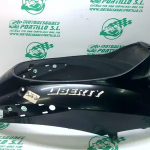 Foto de Carcasa trasera Piaggio Liberty 50 2T referencia 328-20-35872 foto 7
