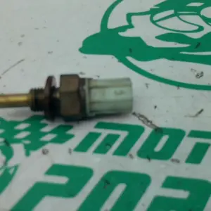 Foto de Sensor de temperatura Yamaha N MAX 125 referencia 174-22-35218 foto 5