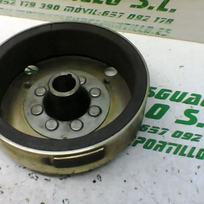 Foto de Plato magnetico Vespa ET2 50 referencia 145-19-23550
