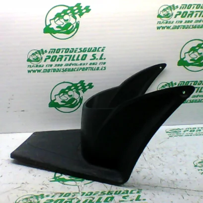 Foto de Tapa batería Honda SH 125 00-04 referencia 382-22-39366