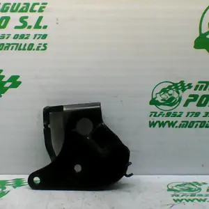 Foto de Estribera delantera derecha Suzuki Marauder 250 referencia 193-21-33299 foto 3