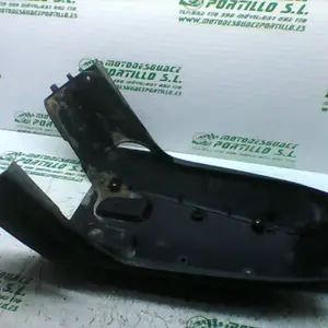 Foto de Protector del depósito de gasolina Suzuki SUZZY referencia 268-19-25992 foto 3