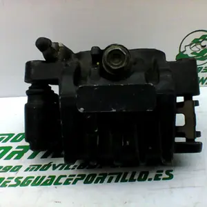 Foto de Pinza de freno delantera Kymco Super Dink 125 referencia 15-23-41676 foto 17