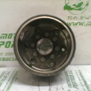 Foto de Plato magnetico Aprilia Sport city 250 inyeccion 09-10 referencia 109-21-39560 foto 2