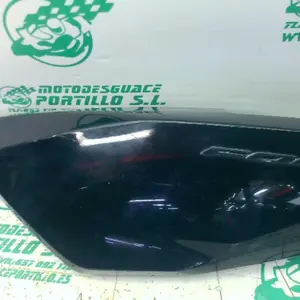 Foto de Carcasa lateral trasera izquierda Honda FORZA 125 referencia 396-25-48988 foto 3